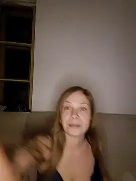 Snapshot of katiestevens chatting on November 21, 2025, 9:36 pm katiestevens online show from November 21, 2025, 9:36 pm