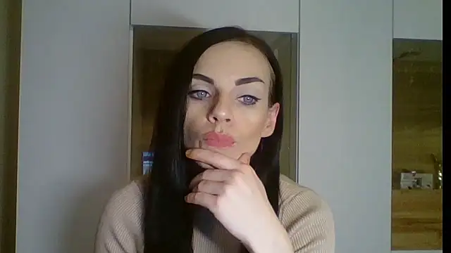 Snapshot of CassieSensual chatting on December 4, 2025, 7:35 pm CassieSensual online show from December 4, 2025, 7:35 pm