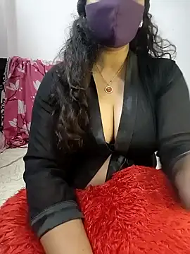 Snapshot of couple00795 chatting on December 9, 2024, 7:39 pm couple00795 online show from December 9, 2024, 7:39 pm