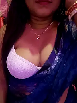 Snapshot of ella_mariya chatting on April 30, 2026, 7:32 pm ella mariya online show from April 30, 2026, 7:32 pm