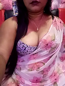 Snapshot of ella_mariya chatting on May 3, 2026, 10:53 am ella mariya online show from May 3, 2026, 10:53 am