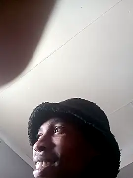 Snapshot of hoittytoittyxx chatting on September 28, 2025, 11:39 am hoittytoittyxx online show from September 28, 2025, 11:39 am