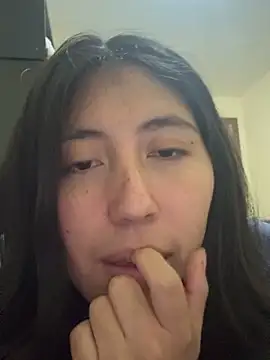 sarah12333 online show from March 21, 2026, 2:35 am