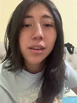 sarah12333 online show from May 11, 2026, 7:44 pm