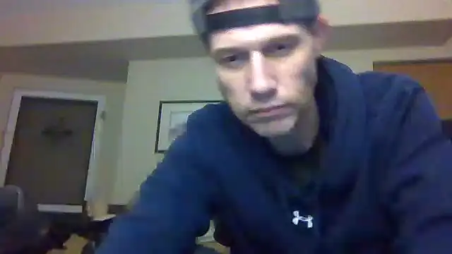 Snapshot of kollzCloudzz chatting on May 2, 2026, 10:31 am kollzCloudzz online show from May 2, 2026, 10:31 am