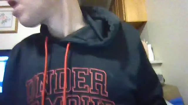 Snapshot of kollzCloudzz chatting on May 1, 2026, 6:13 pm kollzCloudzz online show from May 1, 2026, 6:13 pm