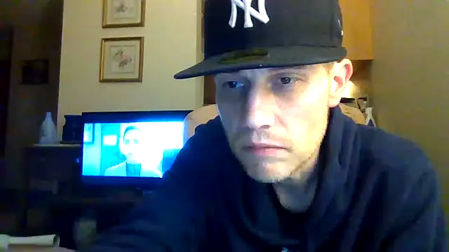 Snapshot of kollzCloudzz chatting on April 29, 2026, 10:52 am kollzCloudzz online show from April 29, 2026, 10:52 am