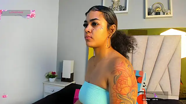 Snapshot of vahiolet_fuentes chatting on July 16, 2026, 3:03 am vahiolet fuentes online show from July 16, 2026, 3:03 am