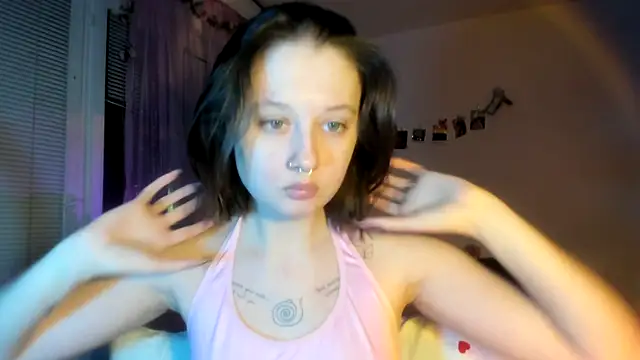 Jenny darling love online show from March 18, 2026, 7:59 pm