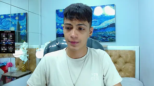 SkinnyBoy  online show from October 9, 2025, 12:38 pm