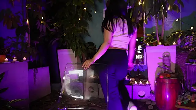 Snapshot of Sophia_wilsonn_ chatting on October 31, 2025, 9:17 am Sophia wilsonn online show from October 31, 2025, 9:17 am