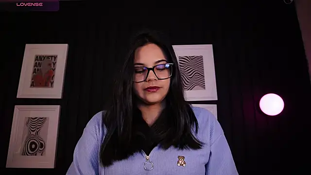 Sophia wilsonn  online show from April 27, 2026, 10:02 am