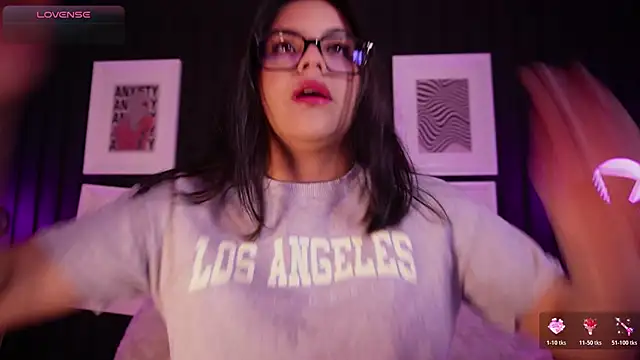 Sophia wilsonn  online show from March 24, 2026, 10:37 am