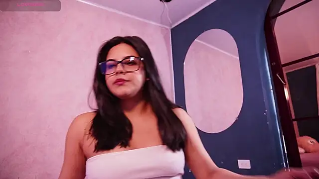 Sophia wilsonn  online show from April 28, 2026, 1:26 pm