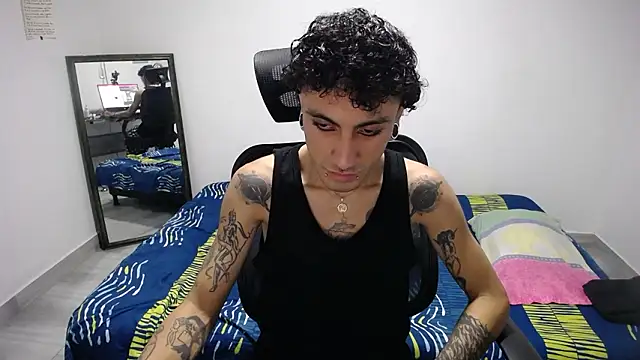 Snapshot of present_the_magic chatting on March 2, 2026, 4:13 am present the magic online show from March 2, 2026, 4:13 am