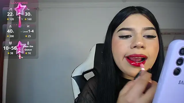 Ashley piinkk  online show from May 27, 2026, 4:20 am