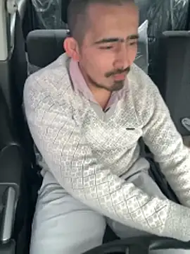 shivani0999 online show from February 3, 2026, 2:53 am