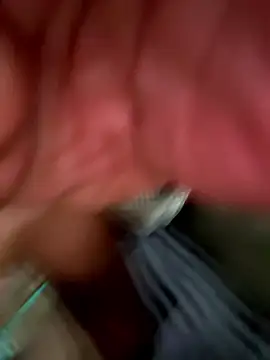 shivani0999 online show from January 11, 2026, 11:44 pm