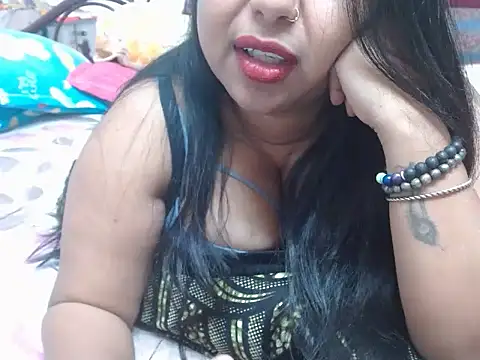 Snapshot of TASHa009 chatting on February 21, 2025, 5:42 pm TASHa009 online show from February 21, 2025, 5:42 pm