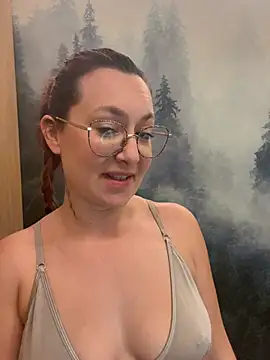 ladoucedu34 online show from July 4, 2026, 3:38 pm