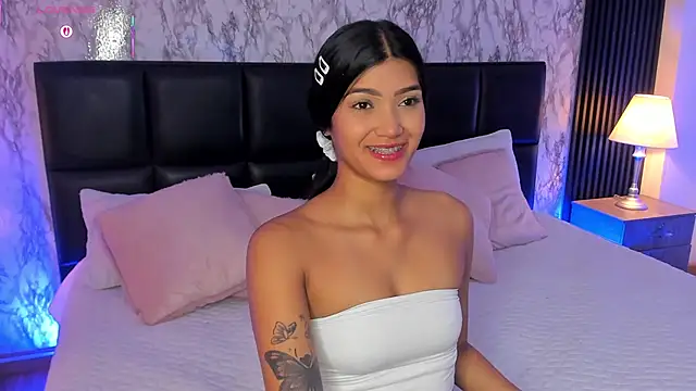 CaseyPiierce online show from February 3, 2026, 3:50 pm