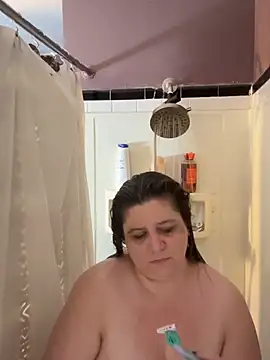 Snapshot of Vanilla-Cakebaum chatting on January 10, 2026, 3:57 am Vanilla-Cakebaum online show from January 10, 2026, 3:57 am