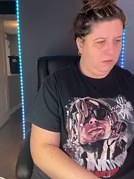 Snapshot of Vanilla-Cakebaum chatting on March 5, 2026, 7:43 pm Vanilla-Cakebaum online show from March 5, 2026, 7:43 pm