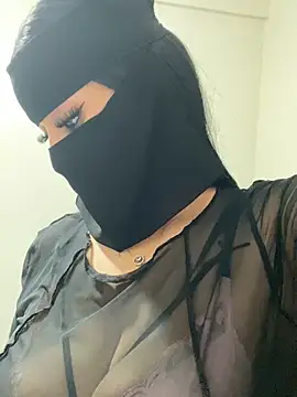 Snapshot of mari_layali chatting on July 12, 2026, 8:42 pm mari layali online show from July 12, 2026, 8:42 pm