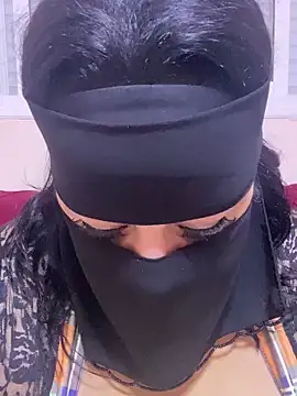 Snapshot of mari_layali chatting on March 19, 2025, 1:10 am mari layali online show from March 19, 2025, 1:10 am