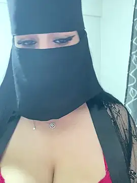 Snapshot of mari_layali chatting on June 11, 2026, 12:01 am mari layali online show from June 11, 2026, 12:01 am