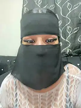 Snapshot of mari_layali chatting on June 23, 2026, 10:41 pm mari layali online show from June 23, 2026, 10:41 pm