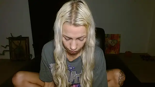 JuicyJanexo online show from November 4, 2025, 5:44 am