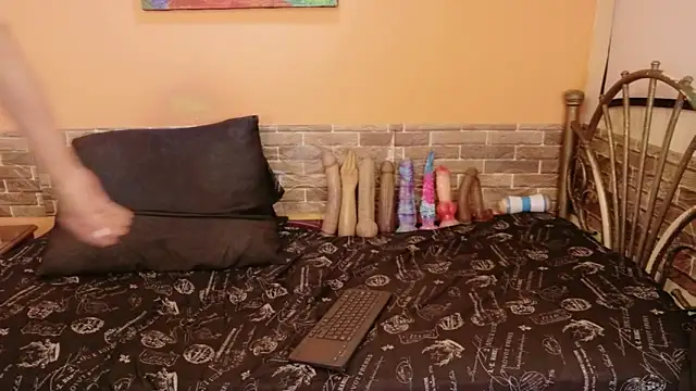 Snapshot of Gianina chatting on March 12, 2026, 6:06 am Gianina online show from March 12, 2026, 6:06 am