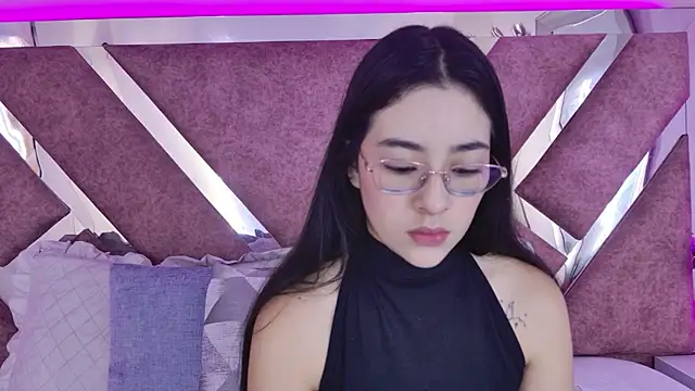 Snapshot of Susa1userma_ chatting on June 9, 2026, 11:44 am Susa1userma online show from June 9, 2026, 11:44 am