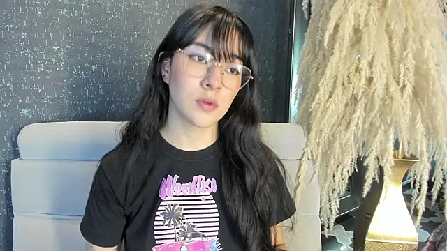 Susa1userma  online show from October 20, 2025, 7:25 pm