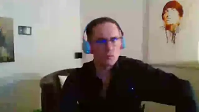 Snapshot of Minm666 chatting on March 7, 2026, 9:42 pm Minm666 online show from March 7, 2026, 9:42 pm