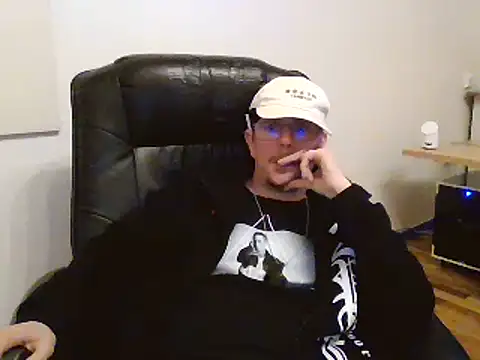 Snapshot of Minm666 chatting on December 21, 2024, 3:42 pm Minm666 online show from December 21, 2024, 3:42 pm