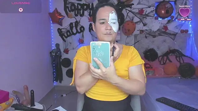 Snapshot of tania_lucia1 chatting on October 28, 2025, 9:14 pm tania lucia1 online show from October 28, 2025, 9:14 pm