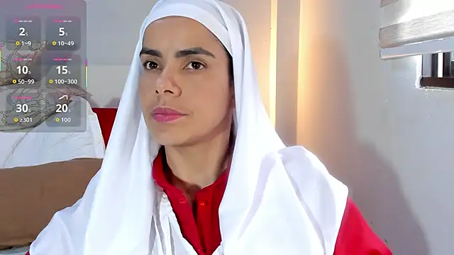 Snapshot of ClaraMariaMon chatting on October 27, 2025, 5:47 pm ClaraMariaMon online show from October 27, 2025, 5:47 pm