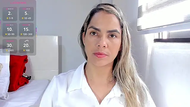 Snapshot of ClaraMariaMon chatting on October 19, 2025, 3:37 pm ClaraMariaMon online show from October 19, 2025, 3:37 pm