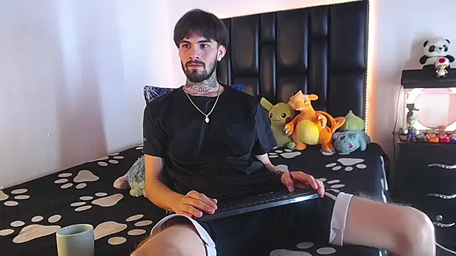 Snapshot of Brutal_Sex_Fucking chatting on July 24, 2026, 8:27 pm Brutal Sex Fucking online show from July 24, 2026, 8:27 pm