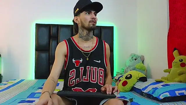 Snapshot of Brutal_Sex_Fucking chatting on June 10, 2026, 10:44 pm Brutal Sex Fucking online show from June 10, 2026, 10:44 pm