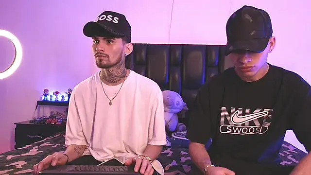 Snapshot of Brutal_Sex_Fucking chatting on November 29, 2025, 9:15 pm Brutal Sex Fucking online show from November 29, 2025, 9:15 pm