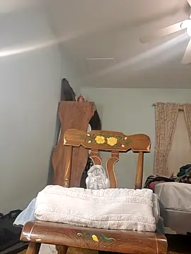 Snapshot of bigballs9 chatting on December 2, 2024, 2:37 am bigballs9 online show from December 2, 2024, 2:37 am