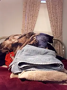 Snapshot of bigballs9 chatting on February 10, 2025, 9:47 pm bigballs9 online show from February 10, 2025, 9:47 pm