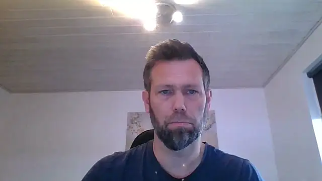 Snapshot of Gotta1 chatting on October 10, 2025, 3:24 pm Gotta1 online show from October 10, 2025, 3:24 pm