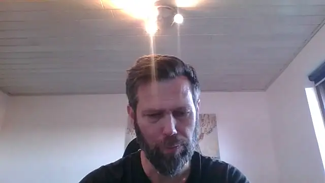 Snapshot of Gotta1 chatting on November 6, 2025, 1:59 pm Gotta1 online show from November 6, 2025, 1:59 pm