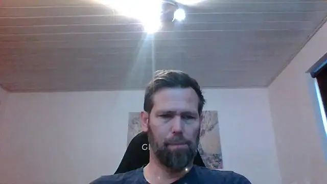 Snapshot of Gotta1 chatting on November 17, 2025, 12:09 pm Gotta1 online show from November 17, 2025, 12:09 pm