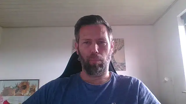 Snapshot of Gotta1 chatting on October 22, 2025, 1:10 pm Gotta1 online show from October 22, 2025, 1:10 pm