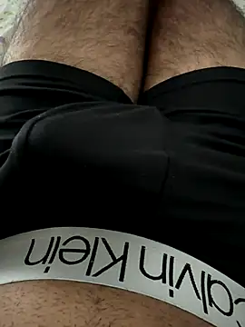 Snapshot of young1fucker chatting on November 3, 2025, 8:18 am young1fucker online show from November 3, 2025, 8:18 am